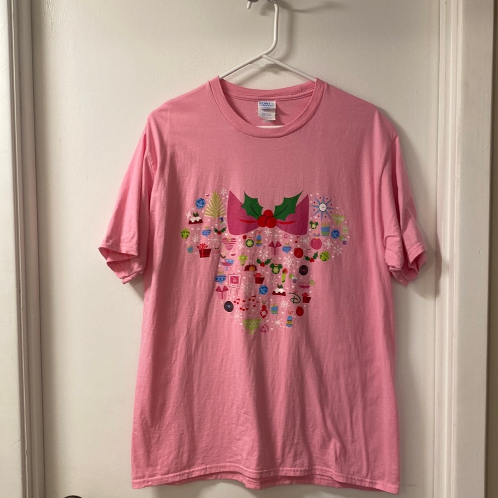 (L) Pink Disney Christmas Shirt